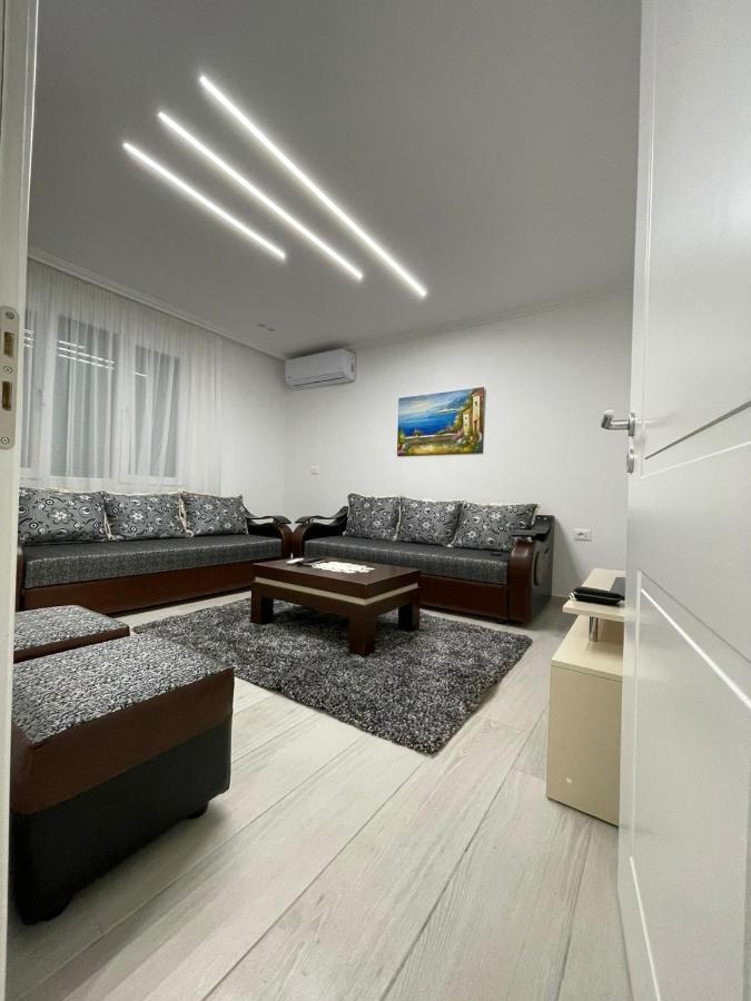 Tani Apartment 1 Shkodër Esterno foto